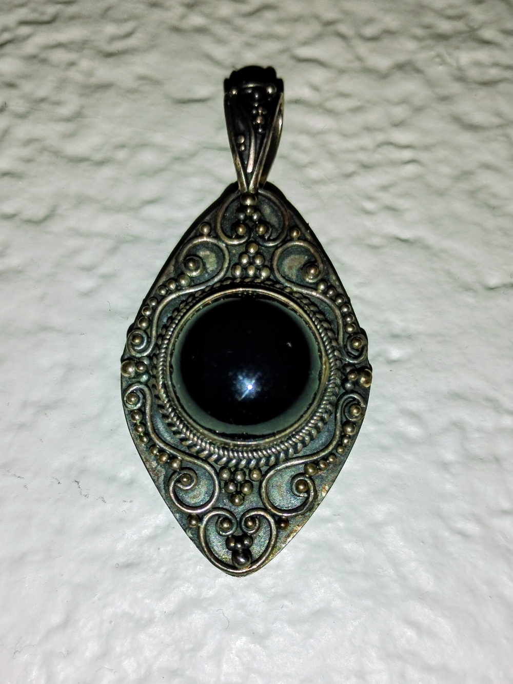 Vintage sterling Silver-Onyx Black Stone Ornate Pendant Necklace - Unbranded